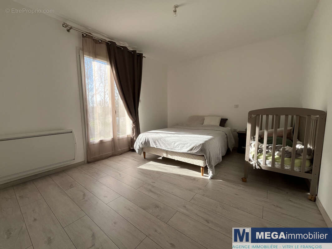 Maison à SAINT-CHERON