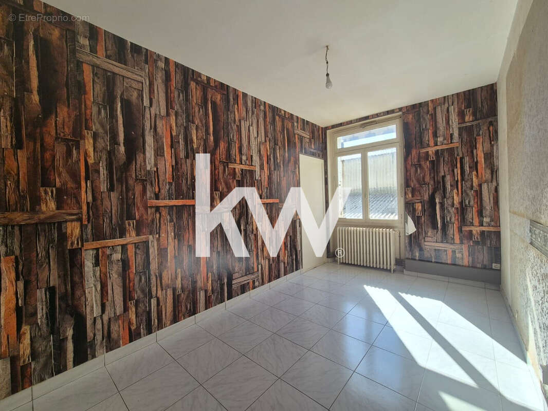 Appartement 116 m² à Saint-Etienne  - photo 4