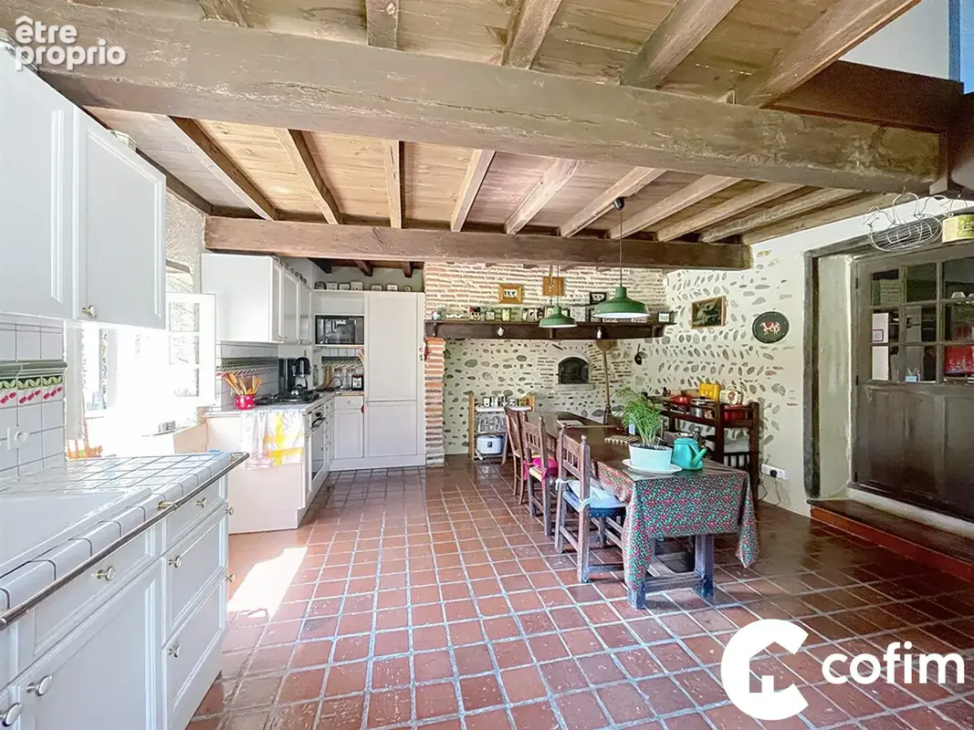 Maison 344 m² à Serres-Castet  - photo 8