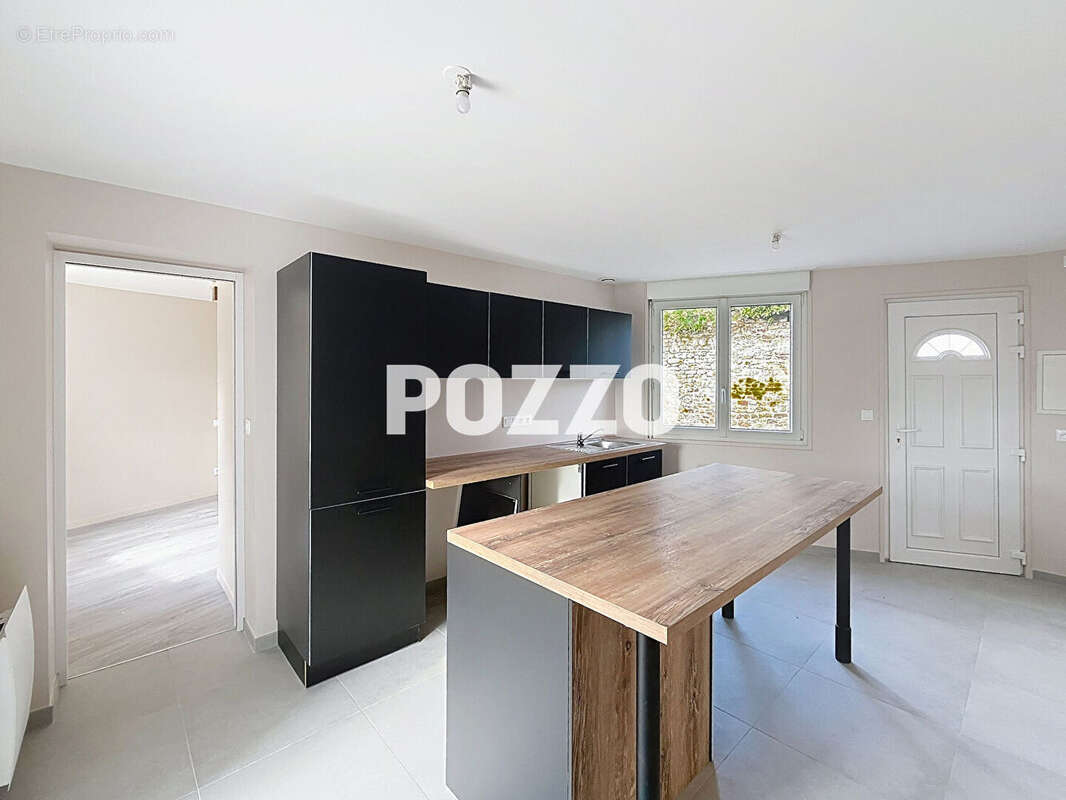 Maison à TESSY-SUR-VIRE