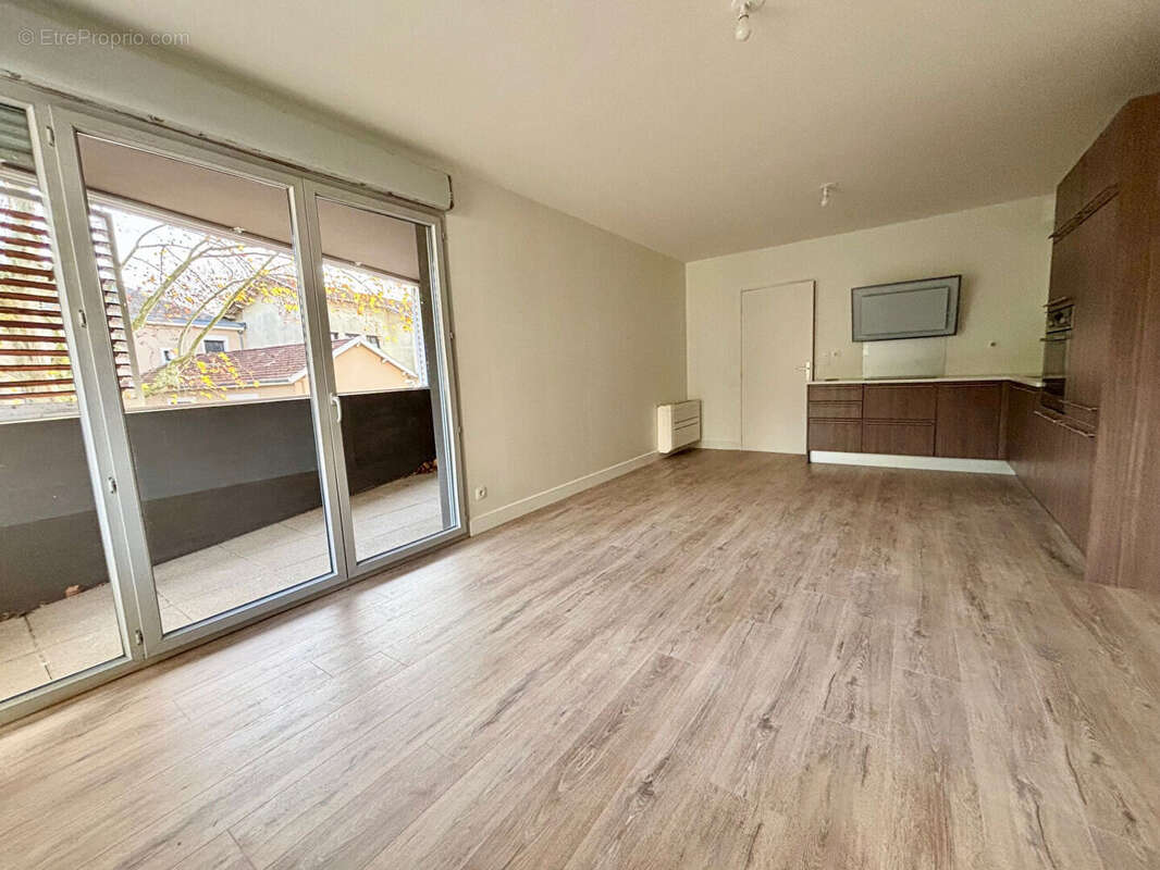 Appartement à TASSIN-LA-DEMI-LUNE