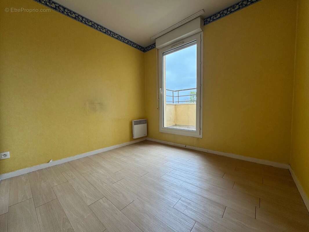 Appartement à LE PLESSIS-TREVISE