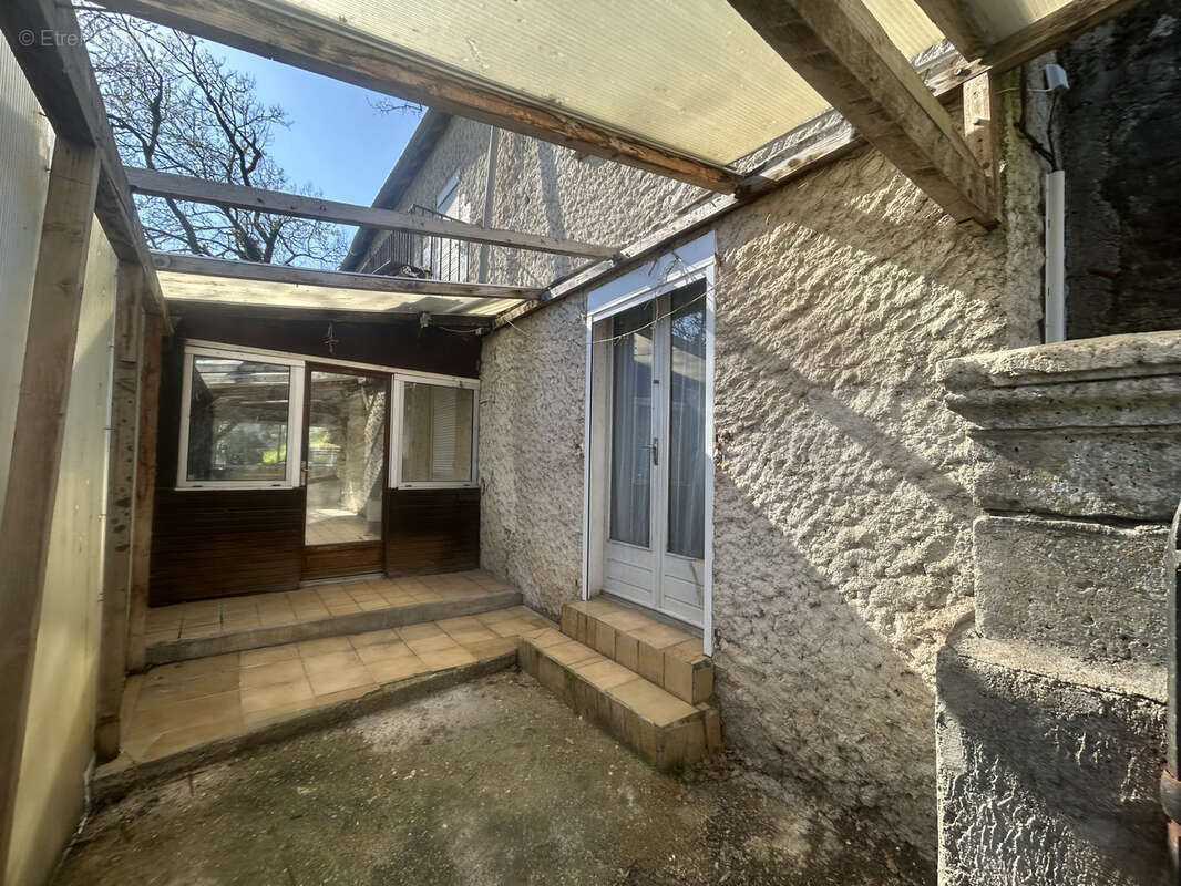 Maison à rénover avec terrain   46200 Lachapelle Auzac - photo 2