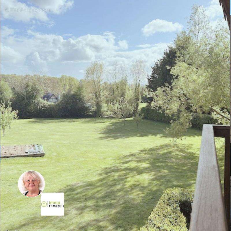 Maison à SAINT-HYMER