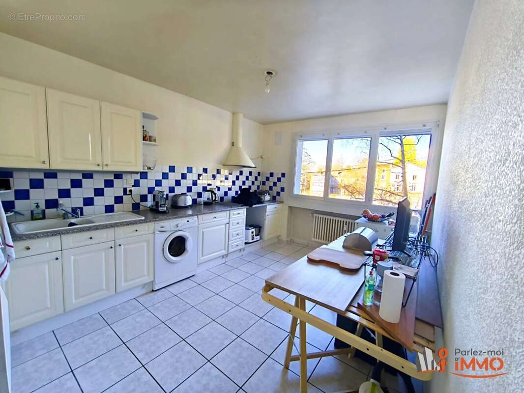 Appartement à SAINT-ETIENNE