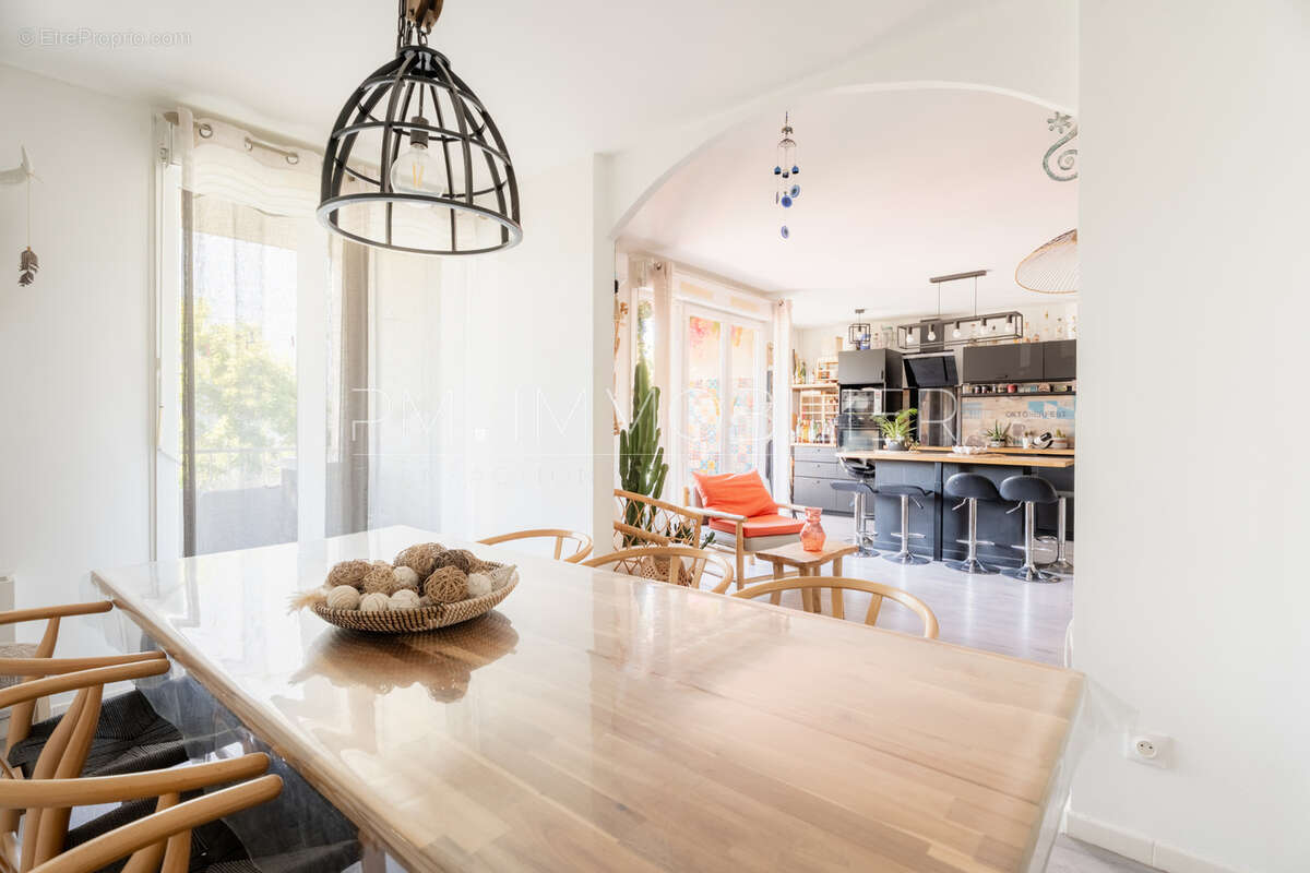 Appartement à MARSEILLE-11E