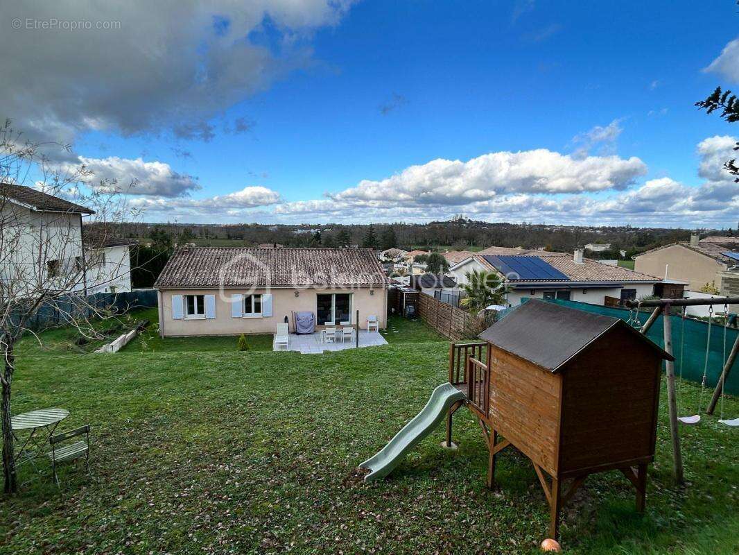 Maison à CUBZAC-LES-PONTS