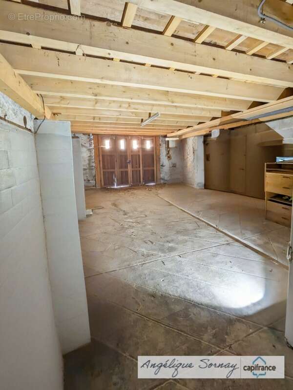 Maison à SAINT-JULIEN