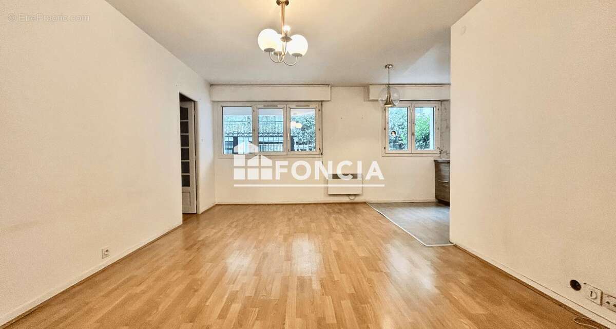 Appartement à LEVALLOIS-PERRET