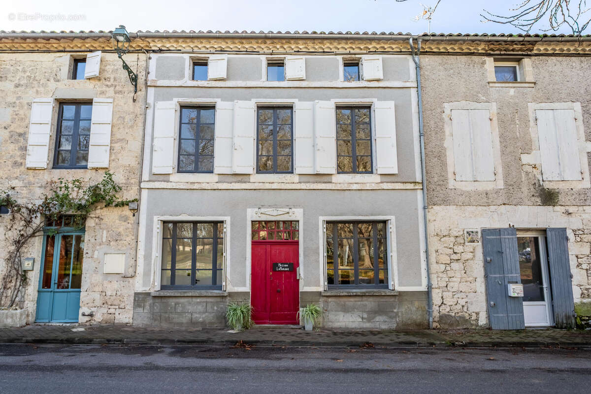 Maison de village avec jardin - photo 6