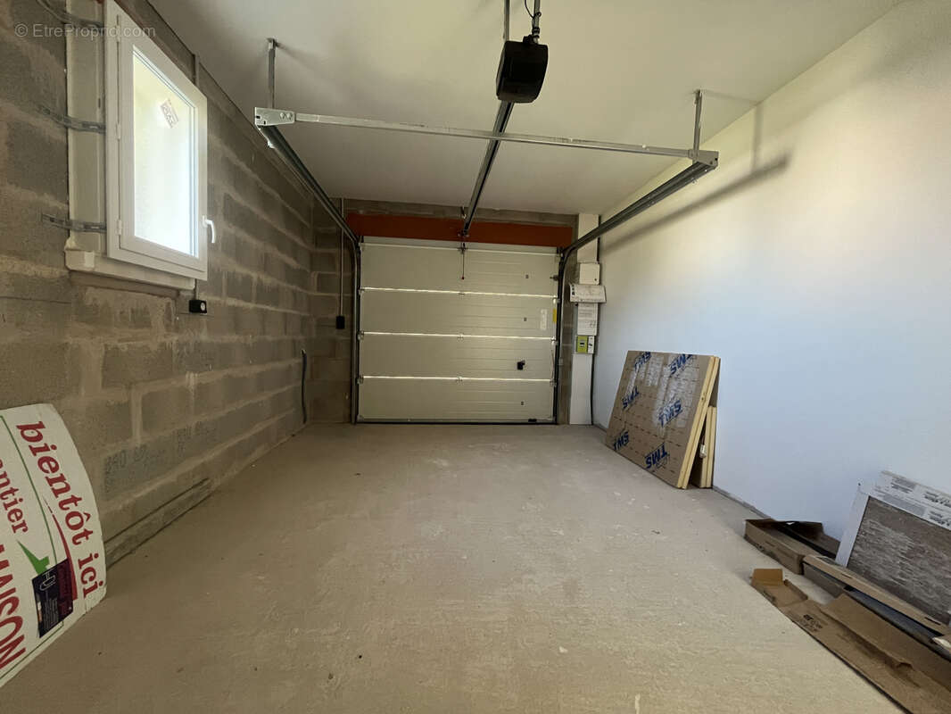 Maison à LES MATHES