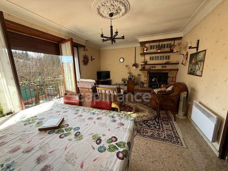 Grande maison de 160 m² avec 2 garages - photo 12