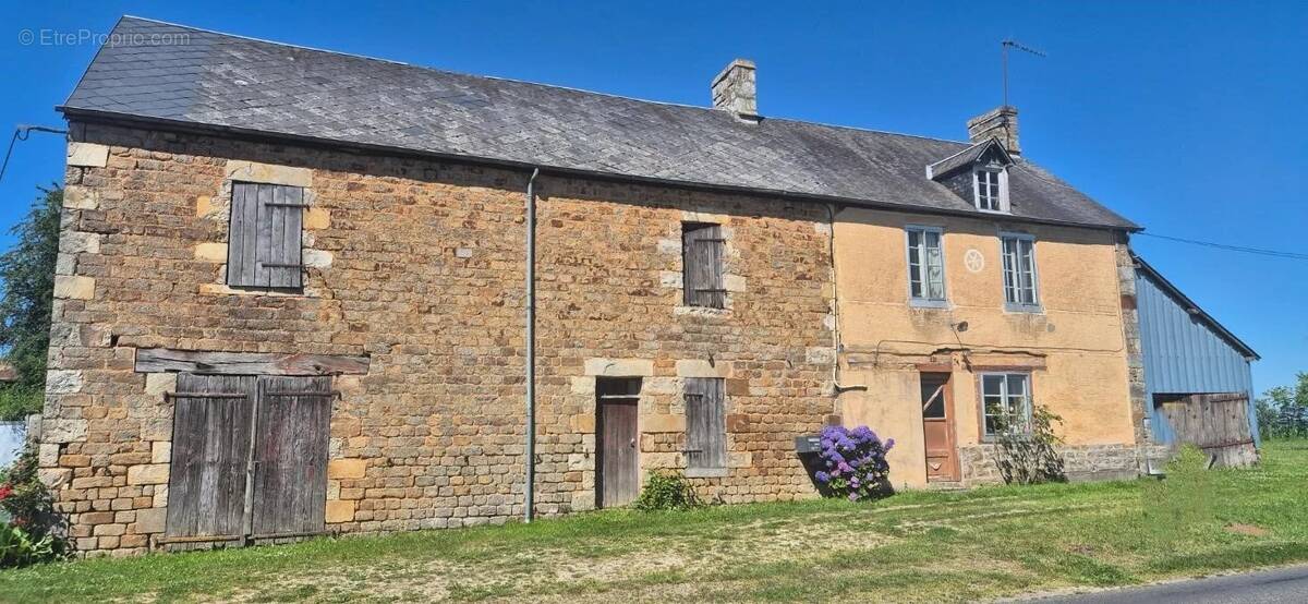 Maison à LE TEILLEUL