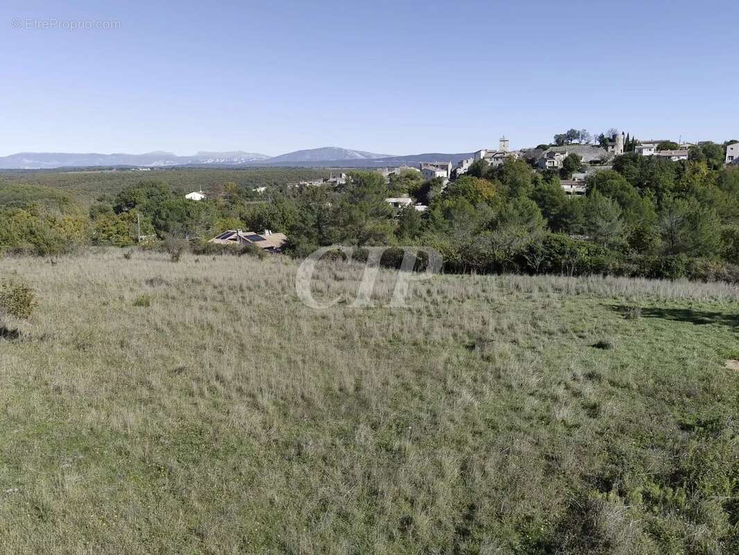 Terrain à MONTMEYAN