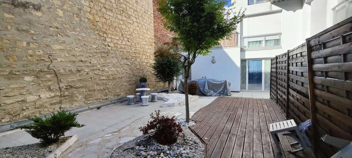 94400 vitry sur seine immeuble recent ( annee 2013) appartement 4 pieces 80.42 m² avec un jardin de 75 m² , une terrasse de 35 m - photo 6