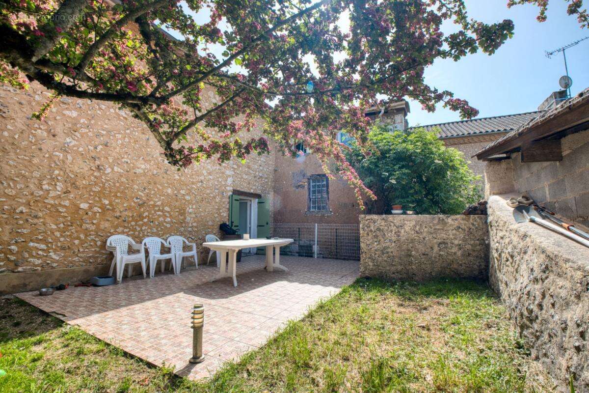 Maison à COURSAC