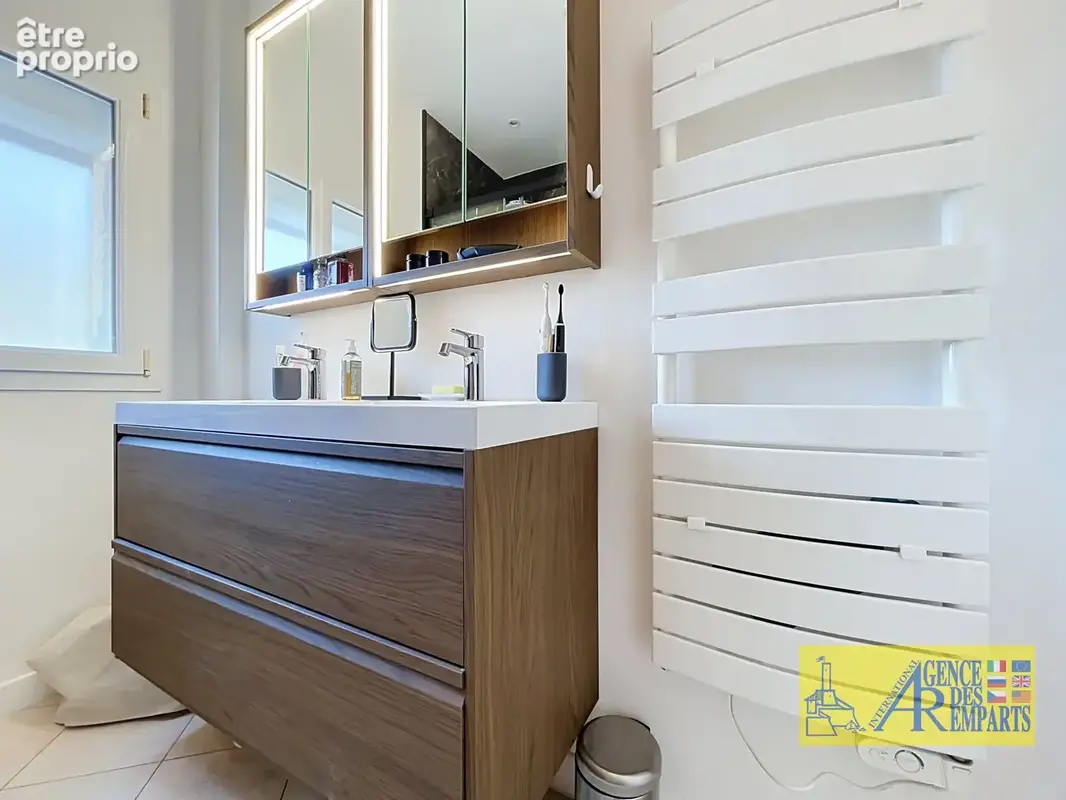 Élégant appartement bourgeois de 76 m2 au cœur d’Antibes - photo 18