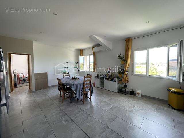 Appartement à VILLENEUVE