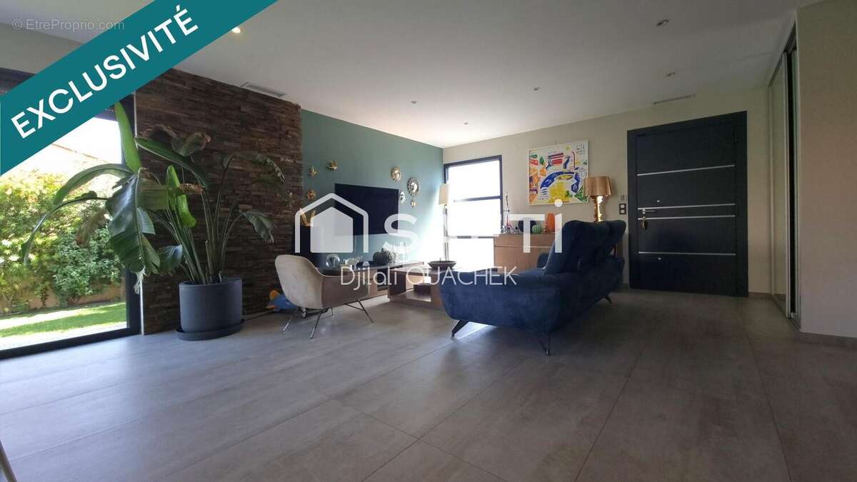 Photo 2 - Maison à SAINT-LAURENT-DE-LA-SALANQUE