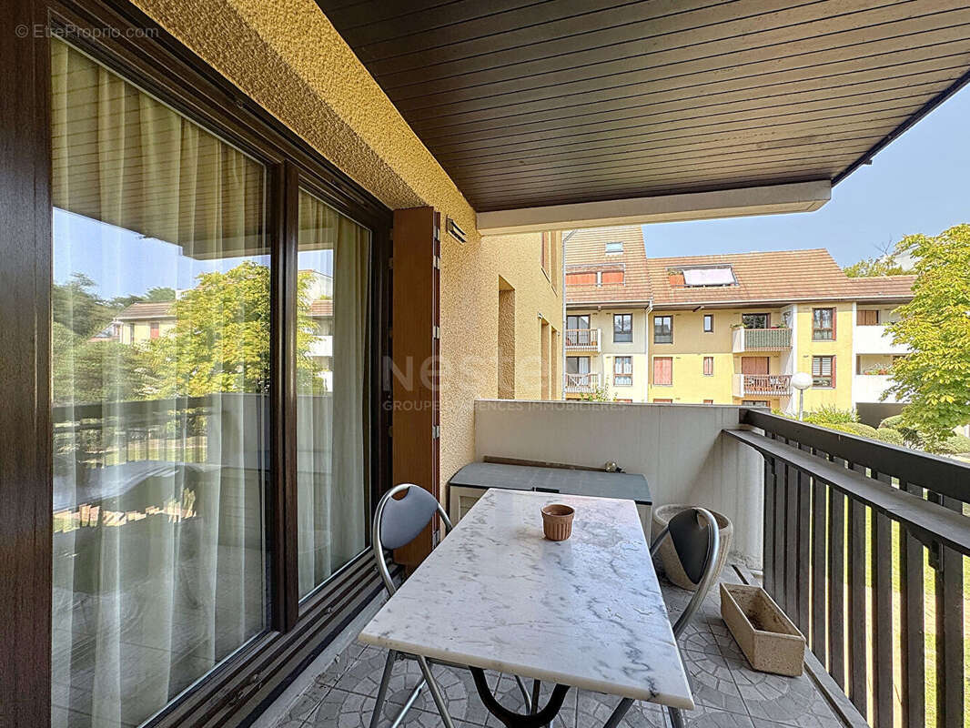 Appartement à LAMORLAYE