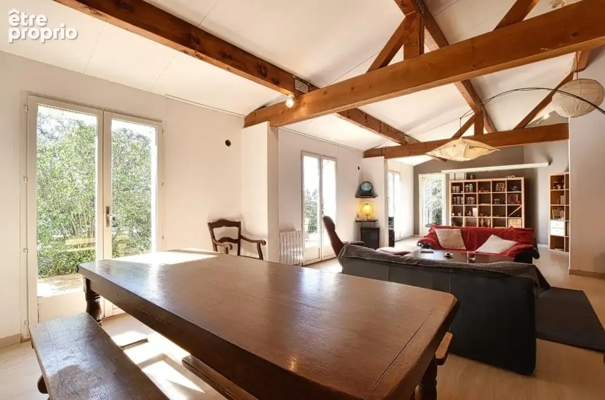 Villa d’architecte au cœur de 2,6 hectares de nature, avec vue panoramique exceptionnelle - photo 6