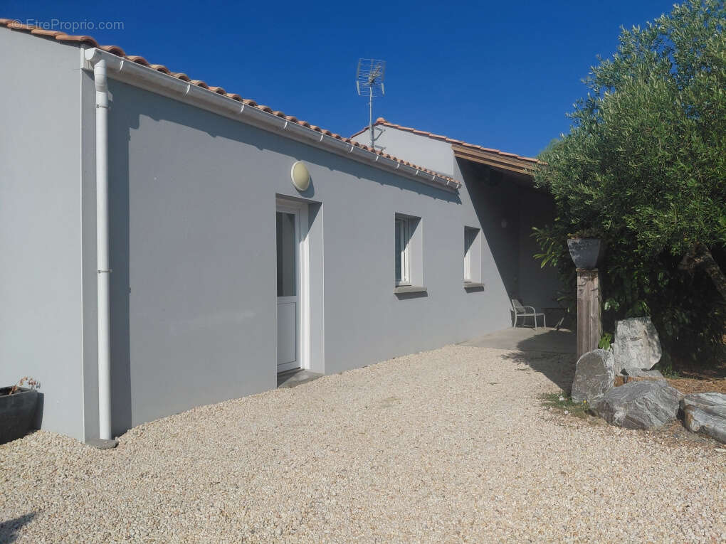 Ensemble immobilier - photo 13