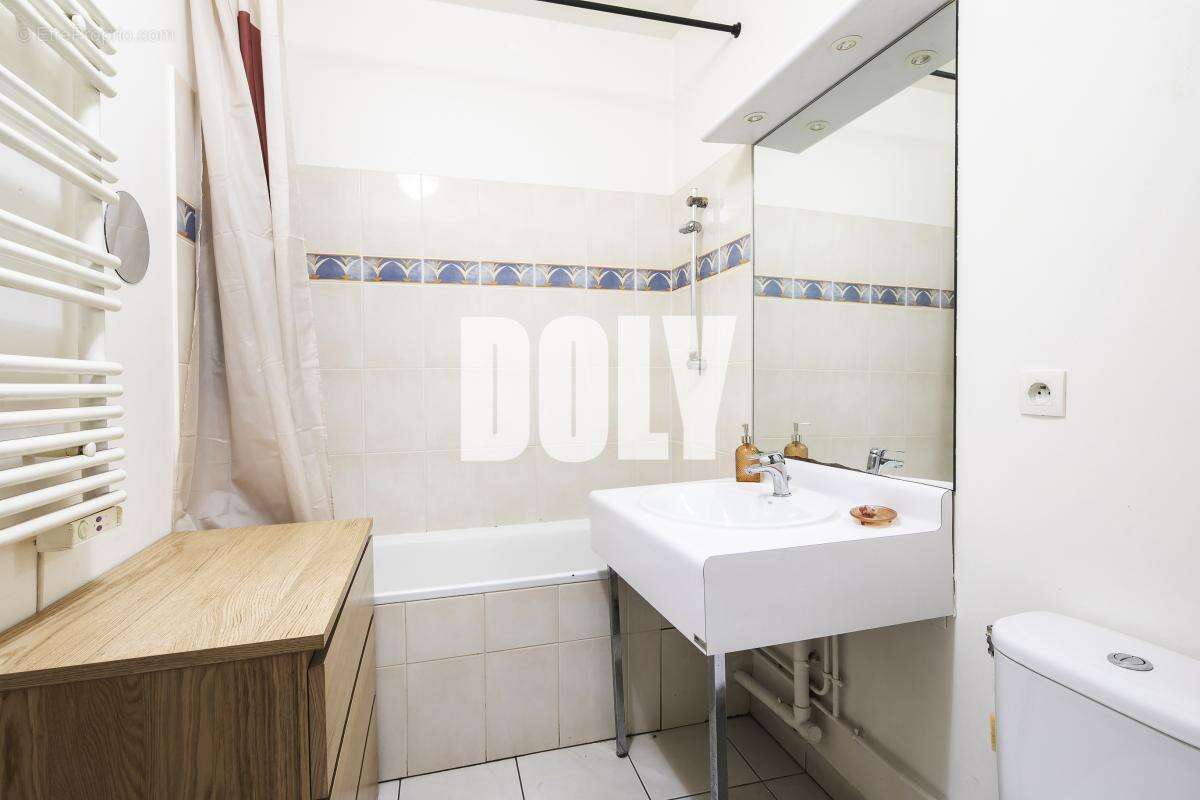 Appartement à PARIS-20E