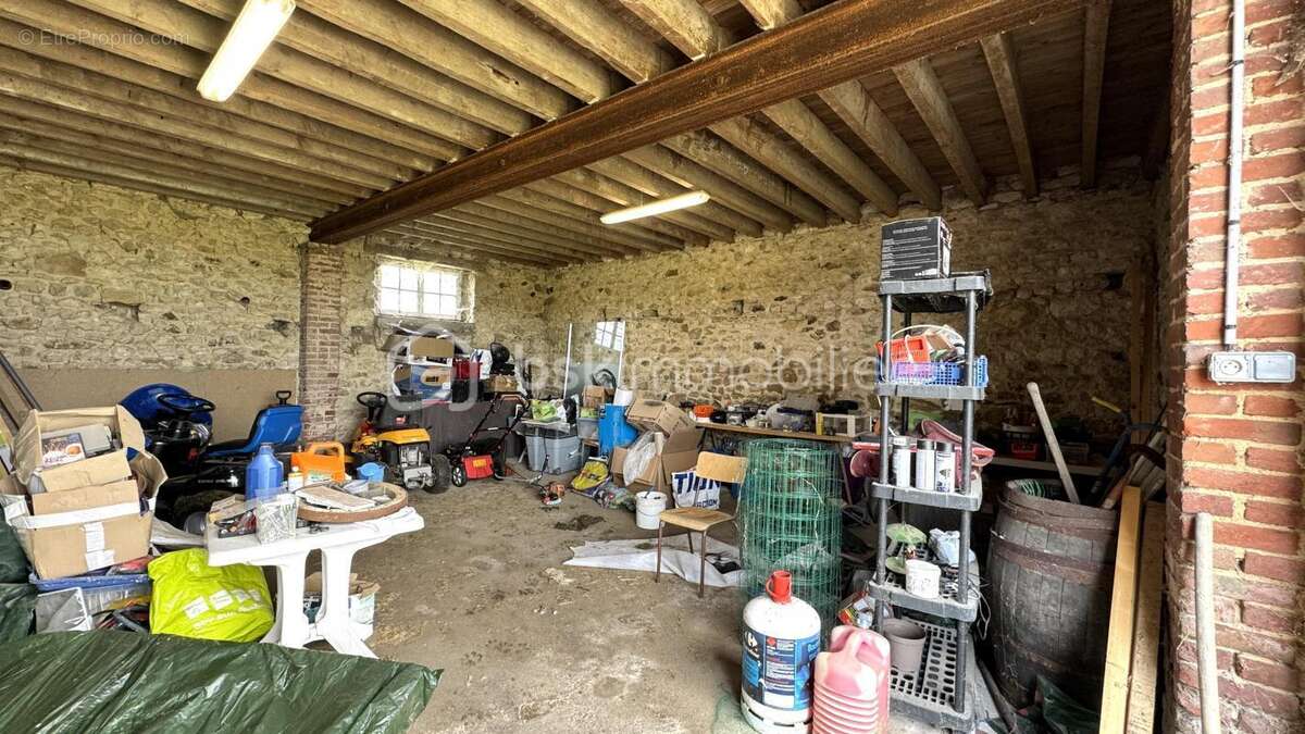 Maison à SAINT-GENGOULPH