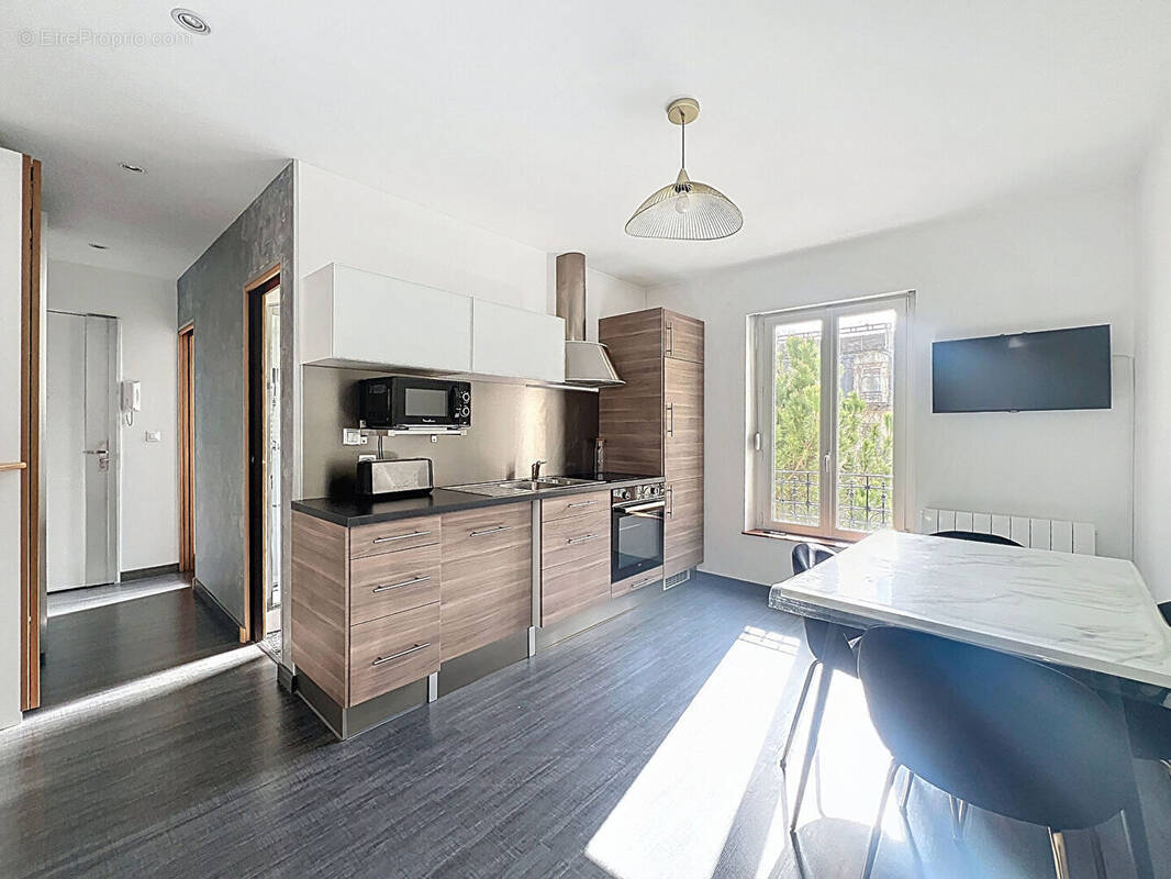Appartement à SURESNES