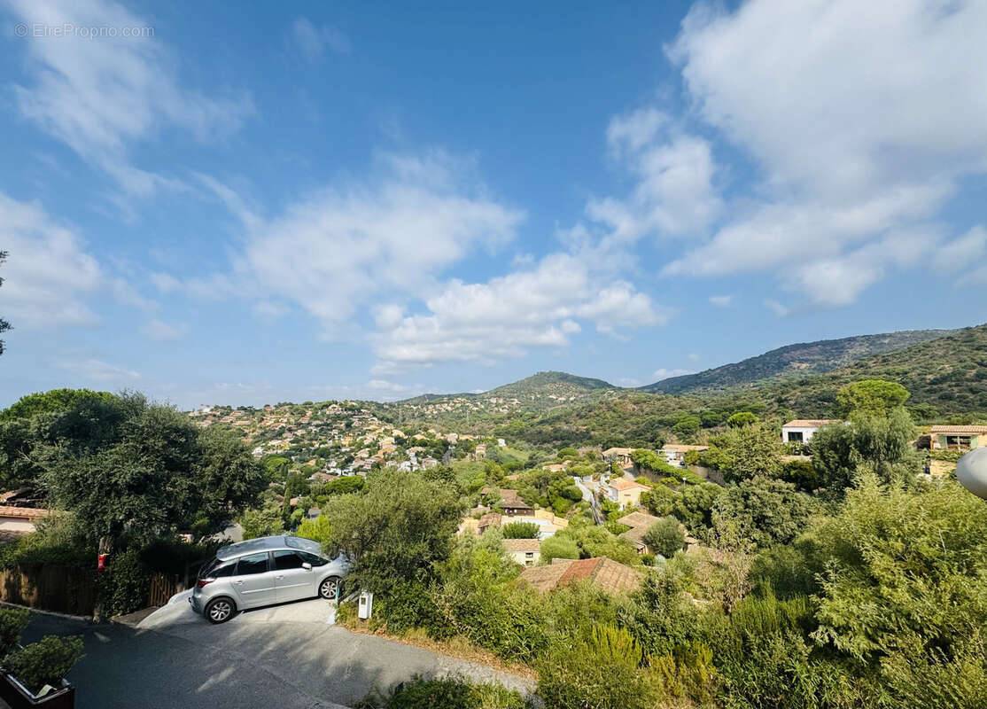 Maison à BORMES-LES-MIMOSAS