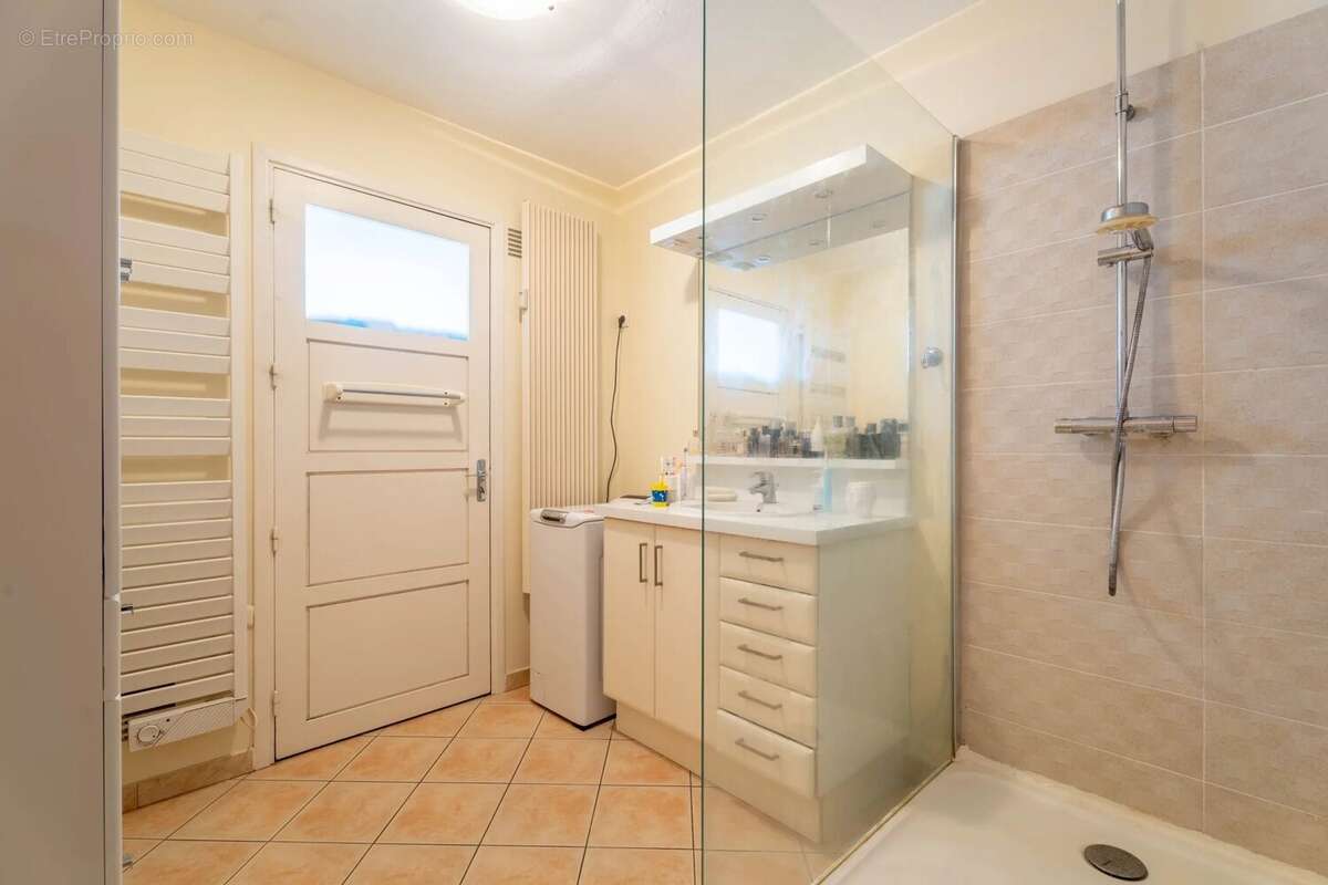 Appartement à IRIGNY