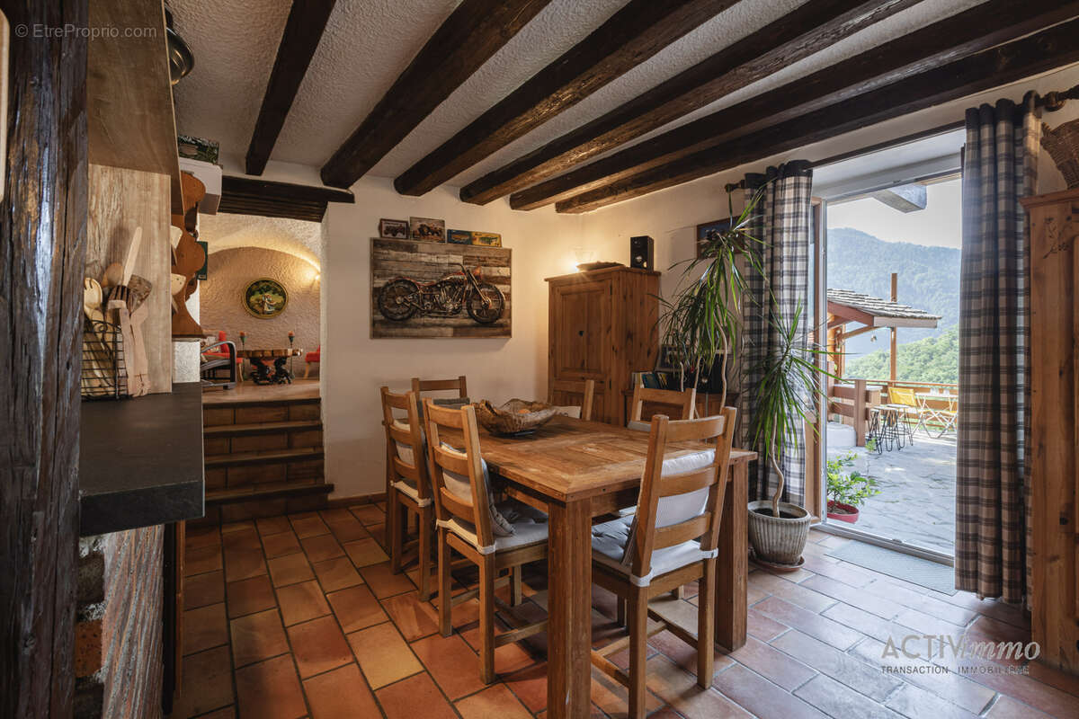 Maison à MOUTIERS