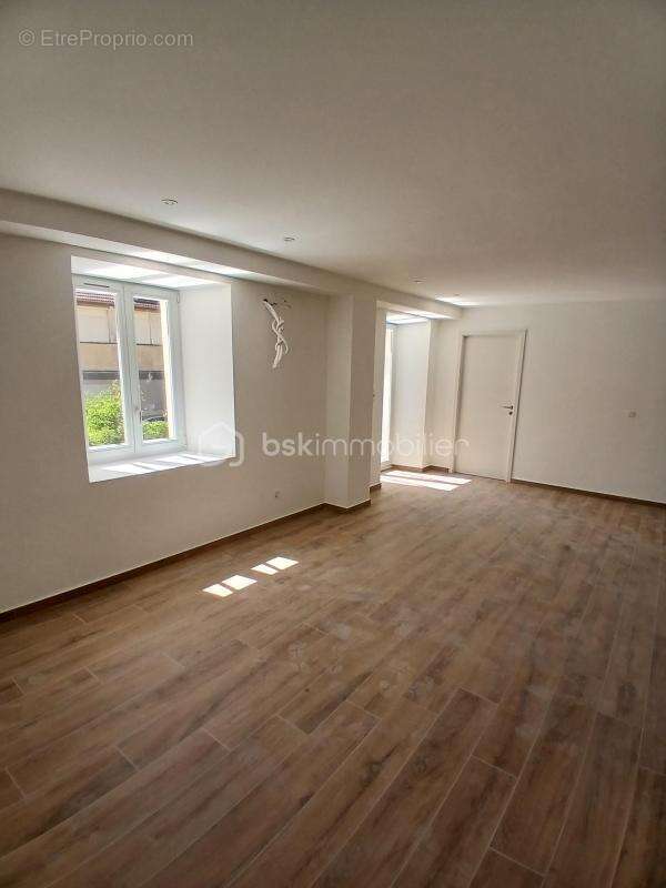 Proximite centre -ville, superbe appartement t3 neuf avec grande terrasse , le long du doubs!!!! - photo 7