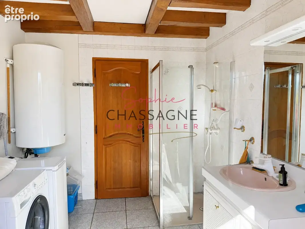 Maison familiale avec piscine et nombreuses dépendances à Lugaignac - photo 14