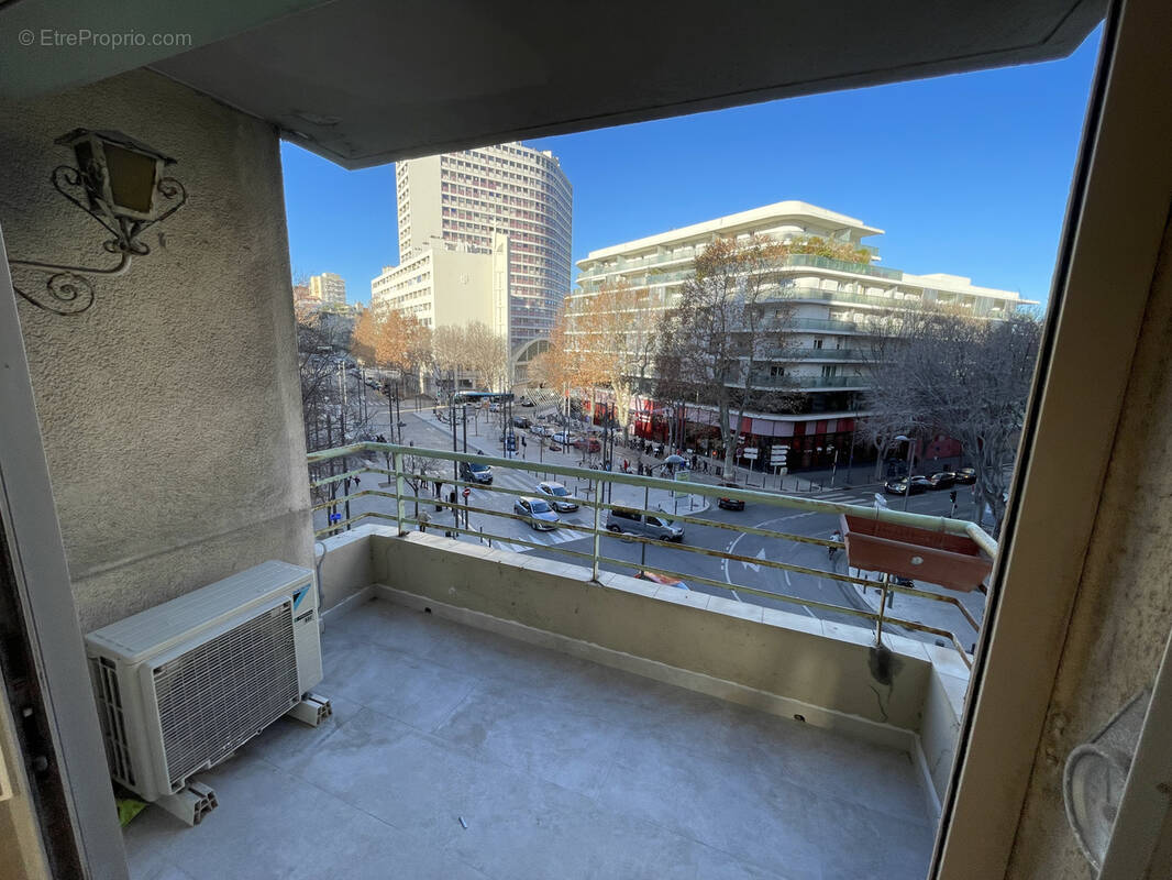 Appartement à MARSEILLE-7E