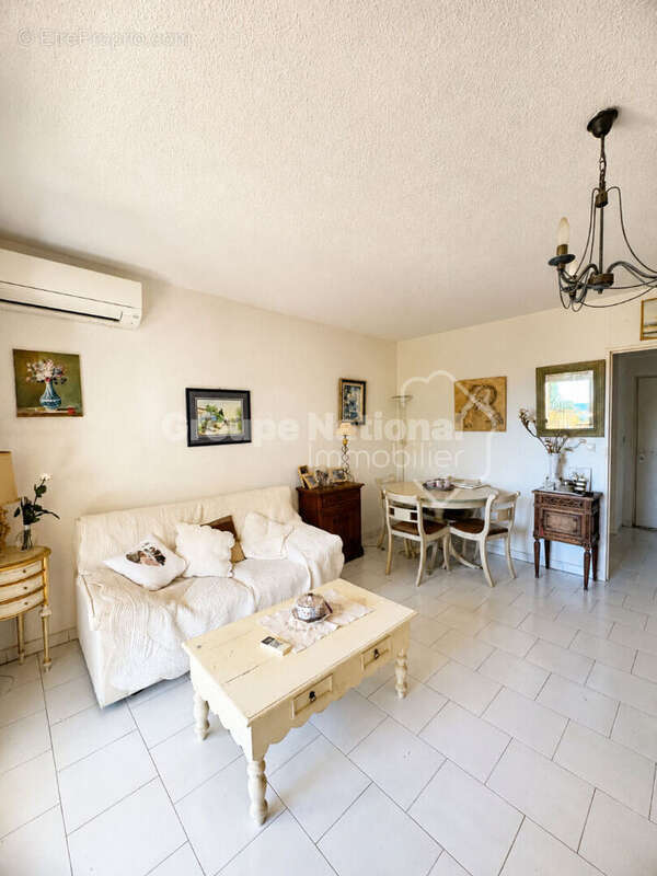 Appartement à CARRY-LE-ROUET