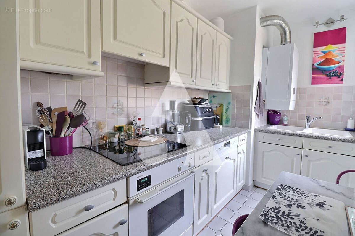 Appartement à MERY-SUR-OISE