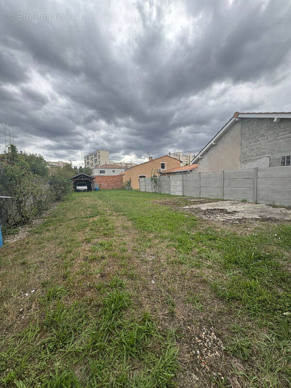 Terrain à LE BOUSCAT