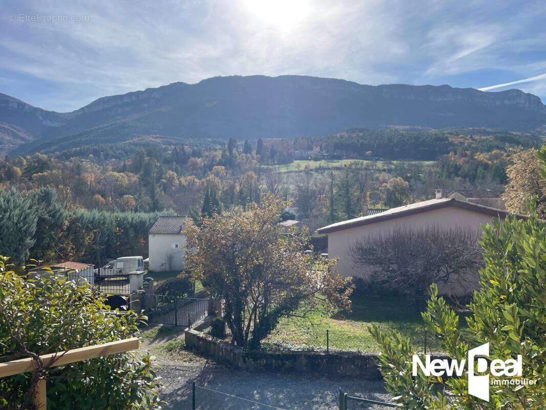 Maison à NOYERS-SUR-JABRON