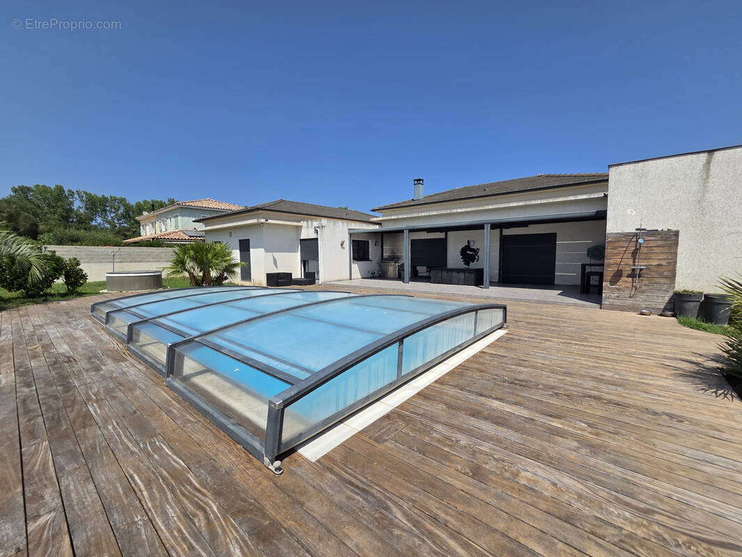 Maison à LINGUIZZETTA