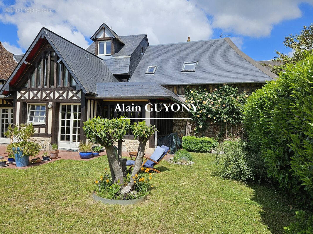 Maison à PONT-L'EVEQUE