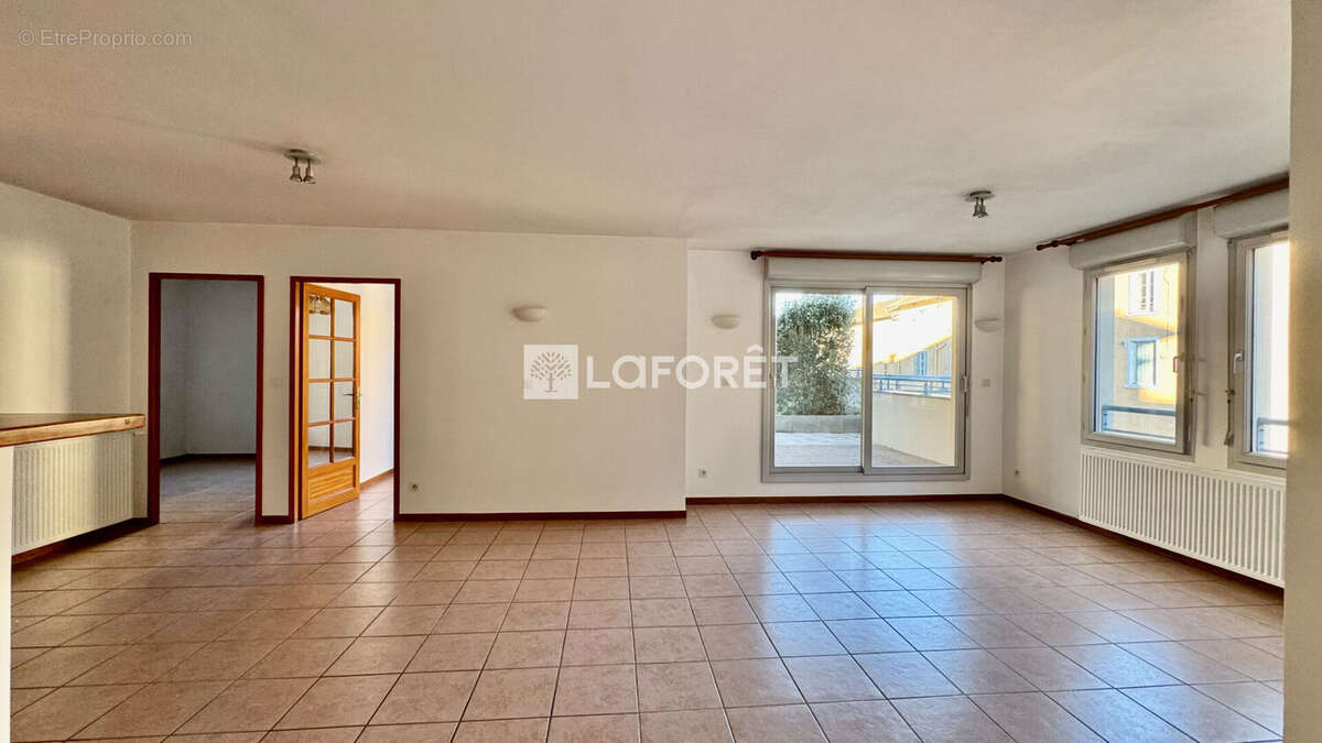 Appartement à L&#039;ARBRESLE