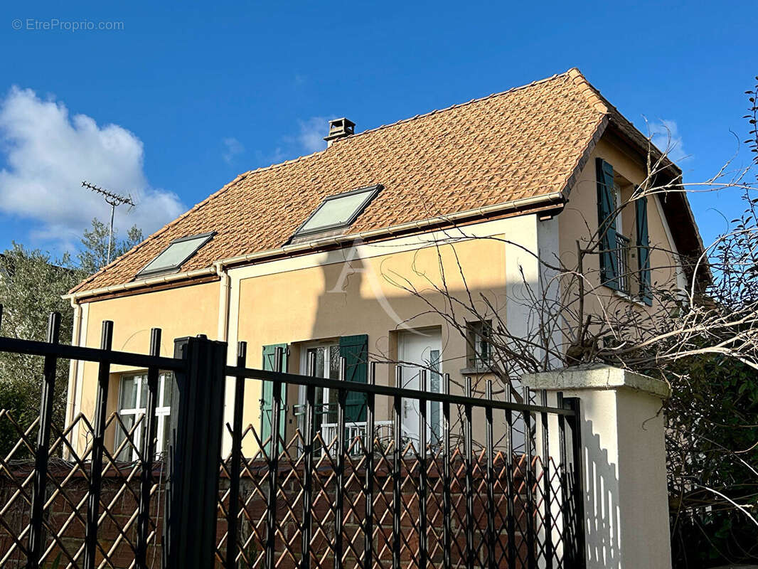 Maison à RUEIL-MALMAISON