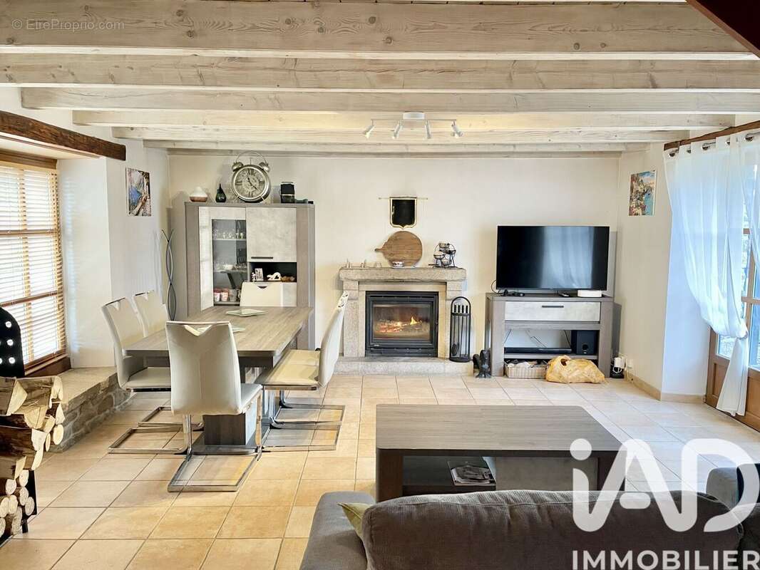 Photo 4 - Maison à CORDEMAIS