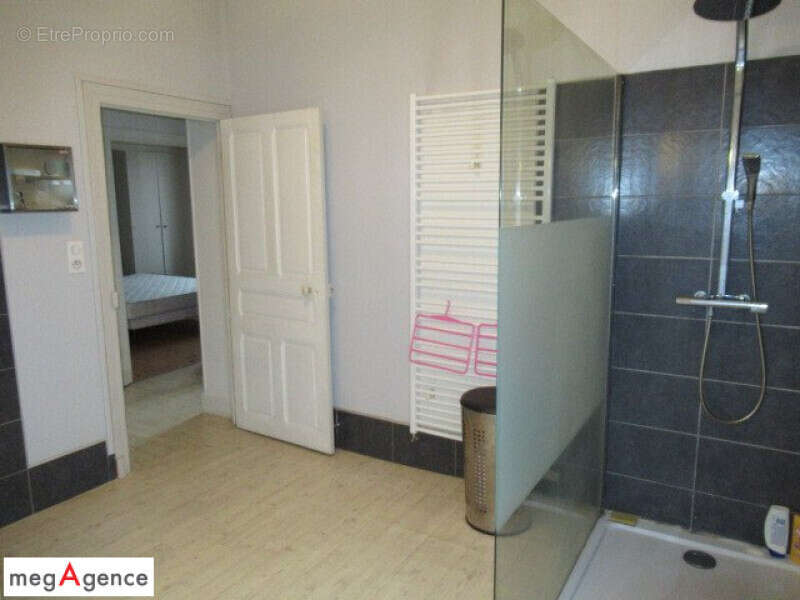 Maison à SAINT-YORRE