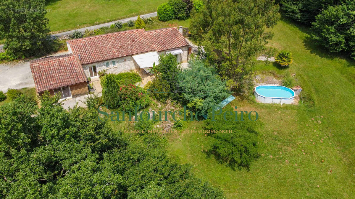 Maison à CASTELS