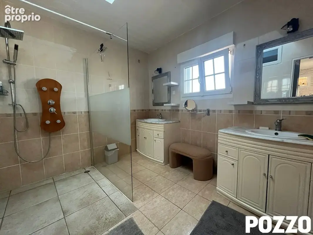À vendre Maison en pierre rénovée, à Réville (50760). - photo 6