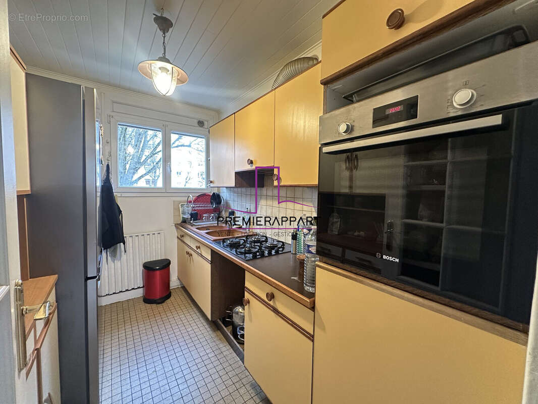 Appartement à SARTROUVILLE