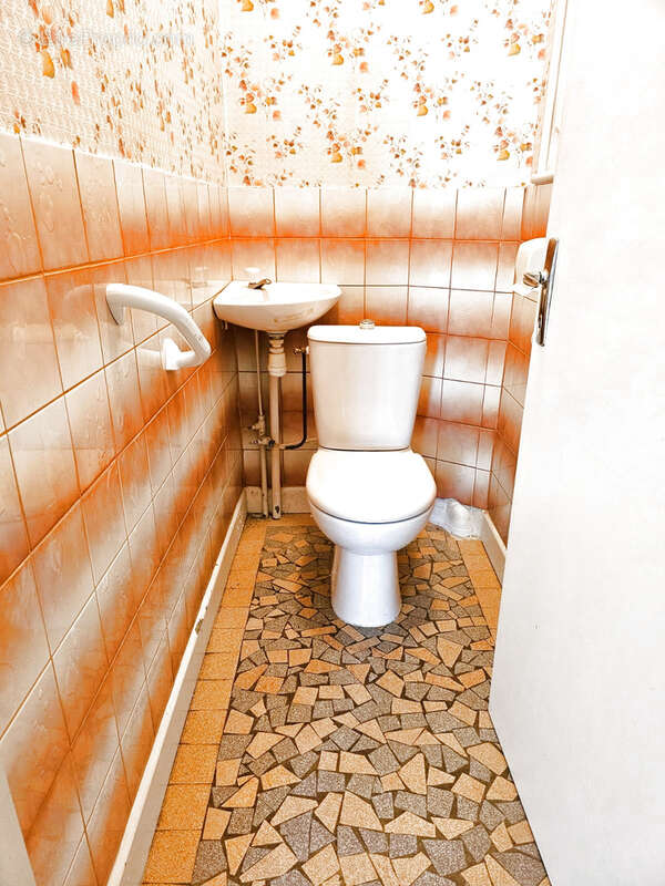 Maison à AUDUN-LE-ROMAN