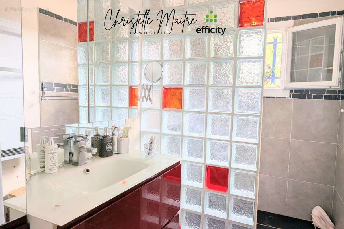 Maison à SAINT-MARTIN-DE-CRAU